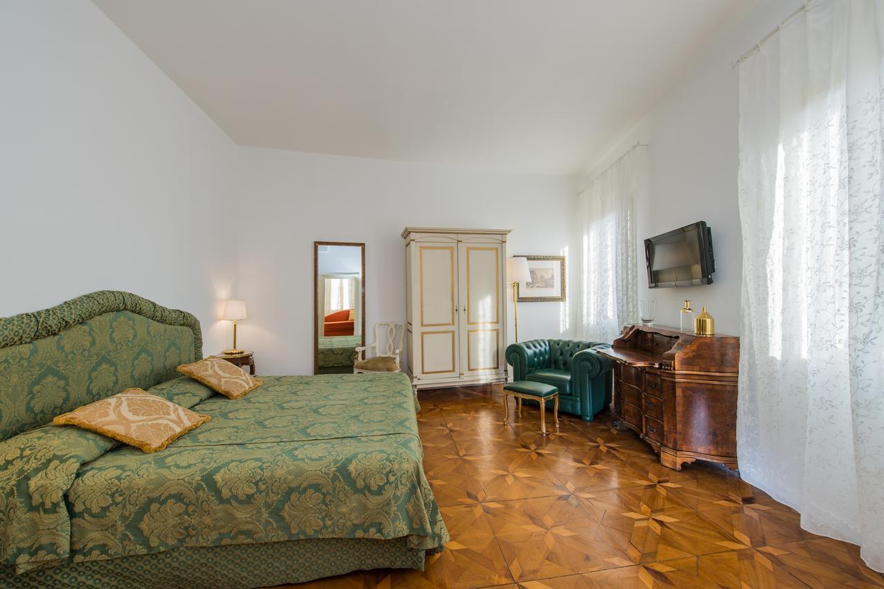 Savoia E Jolanda Apartments Βενετία Εξωτερικό φωτογραφία